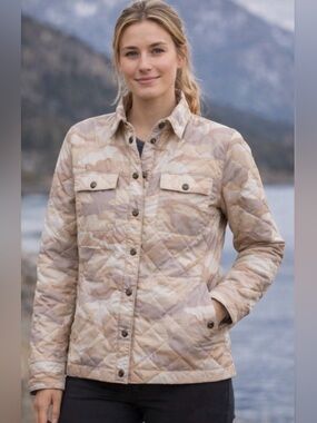 STIO Skycrest Insulated Snap Shirt Jacket in Desert Camo